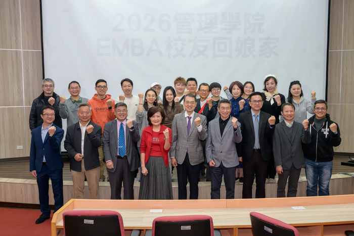 櫻花季校友回娘家