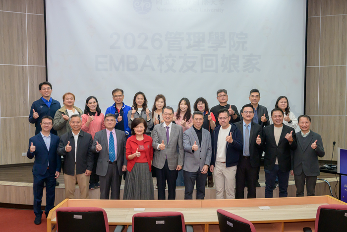 櫻花季校友回娘家