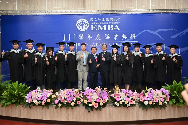 畢業典禮照片